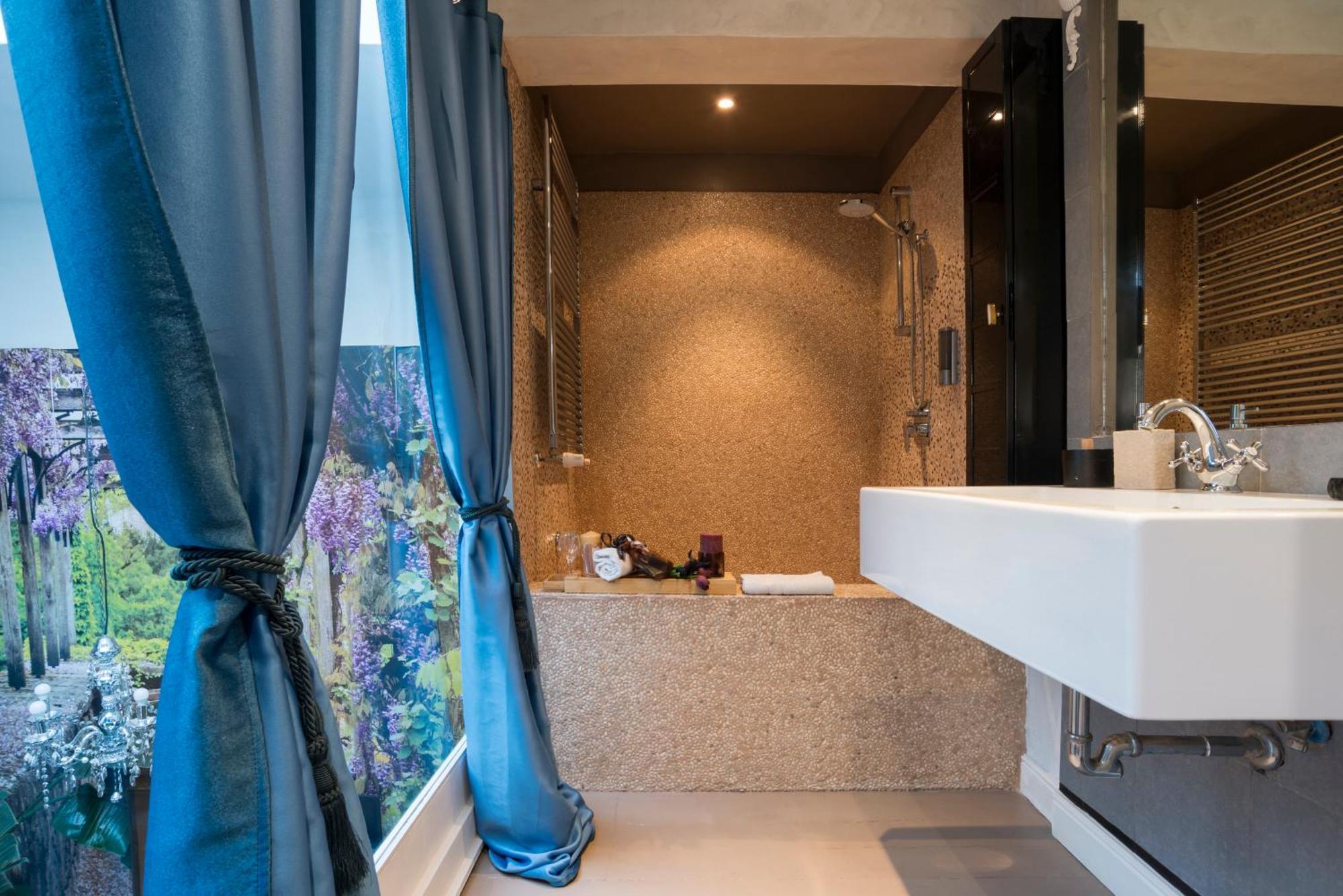 Luxury Piazza Di Spagna Escape With Terrace And Private Spa Rome Exterior photo