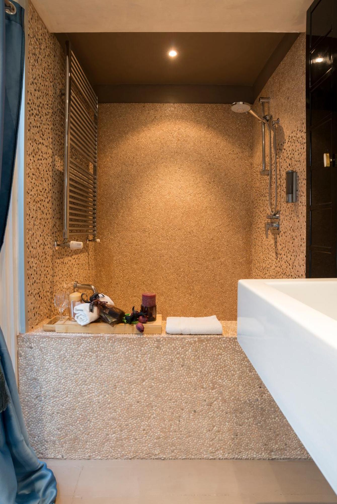 Luxury Piazza Di Spagna Escape With Terrace And Private Spa Rome Exterior photo
